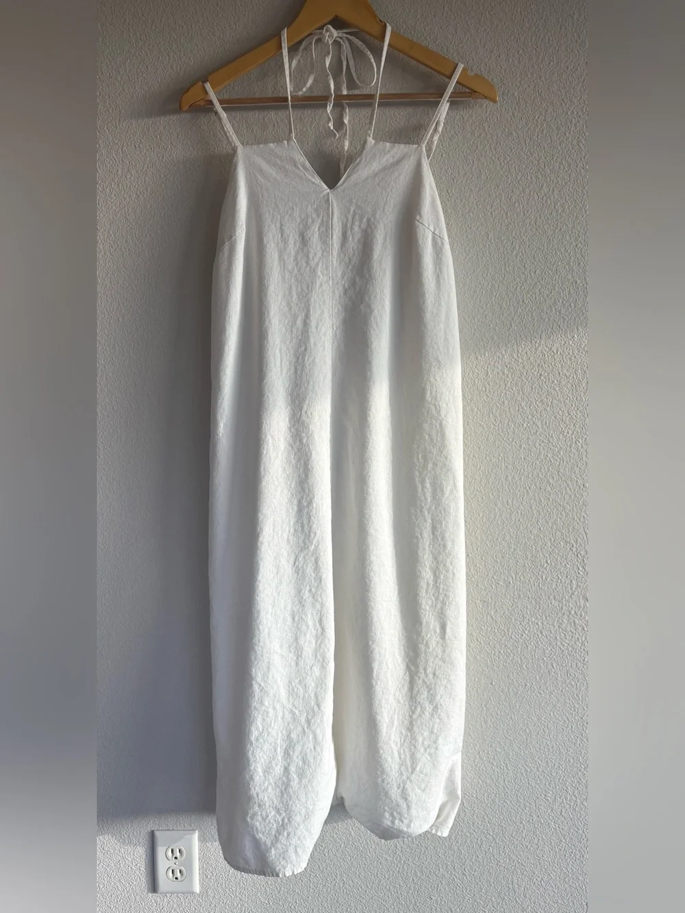 White Linen Summer Dress V-Neck Spaghetti Strap